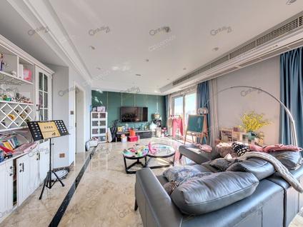 温州中梁银座3室2厅177平高楼层/共28层