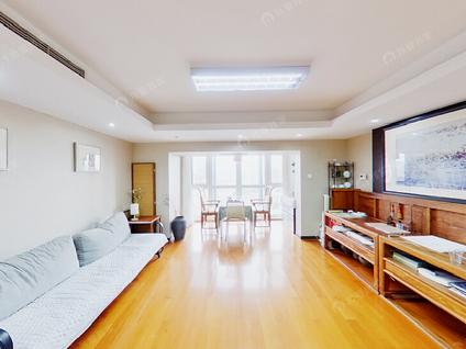 北京里外里公寓2室1厅148.4平高楼层/共18层