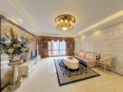 株洲华晨国际4室2厅183.34平中楼层/共32层