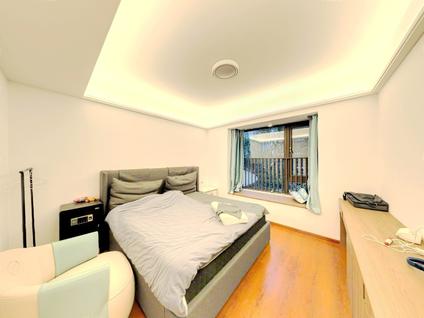 北京建发五缘橖月4室2厅127.84平低楼层/共18层