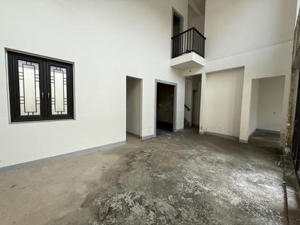 北京融创凤鸣桃花4室2厅132.8平低楼层/共2层