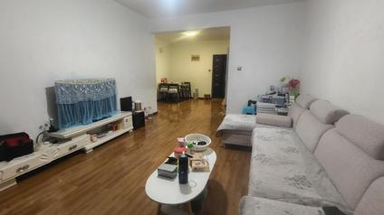 北京金座豪庭4室3厅145平高楼层/共34层