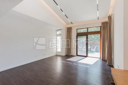 北京龙湾别墅4室3厅288.04平低楼层/共1层