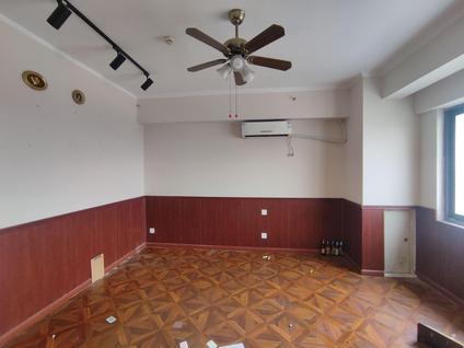 南京江宁万达广场1室1厅49平高楼层/共24层