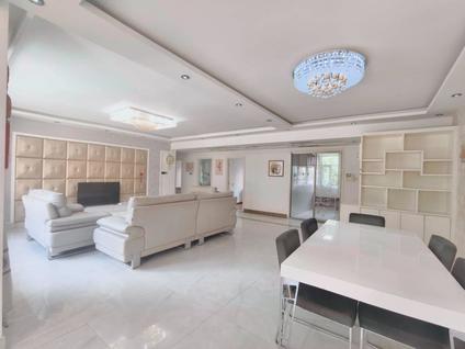 北京凤凰太阳城3室2厅150.51平低楼层/共6层