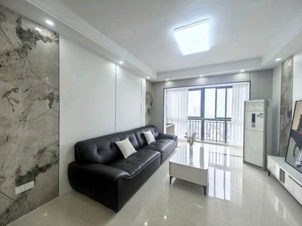 北京湖上瑞湖名苑3室2厅106.8平中楼层/共32层