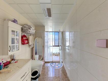 北京建发中央天悦4室2厅130.73平低楼层/共32层