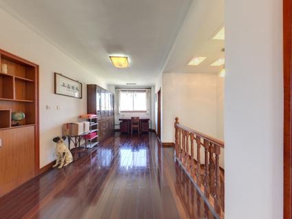 北京万欣花园4室2厅174.87平低楼层/共6层