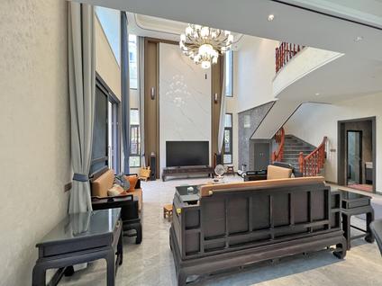 北京杜鹃城可居园5室3厅278.76平低楼层/共3层