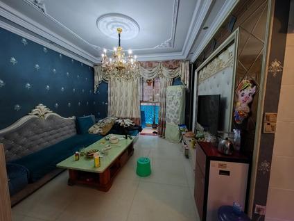 重庆顺鑫名都3室2厅108平低楼层/共6层