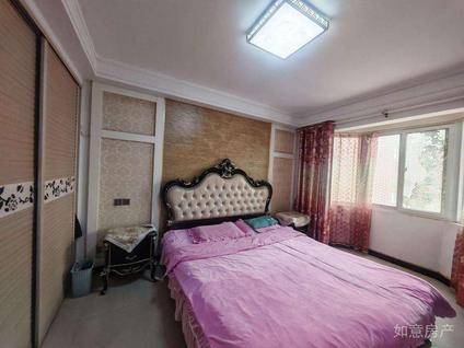 北京豫龙花园3室2厅159平中楼层/共11层