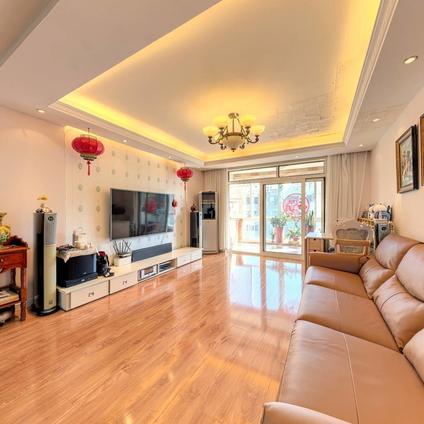 北京城建湖光山色3室3厅112.1平高楼层/共7层