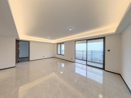 北京万科云翠隐秀4室2厅136平高楼层/共33层