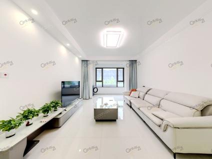 北京绿地IFC中央公馆B4地块3室2厅128.48平低楼层/共17层