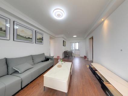 北京融创枫丹公馆4室2厅124.8平高楼层/共34层