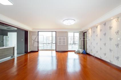 北京国兴观湖国际3室2厅173平高楼层/共31层