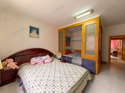 沈阳青铜小区2室2厅125平中楼层/共6层