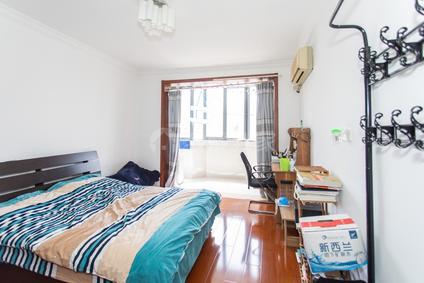 上海罗山一村1室1厅52.52平高楼层/共6层