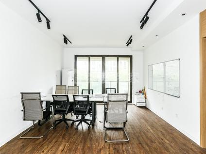 北京中旅狮山名门4室2厅143.5平低楼层/共12层