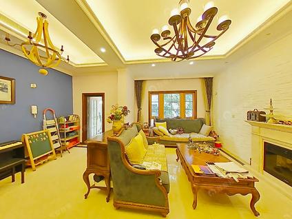 北京莫奈庄园3室4厅206.58平低楼层/共3层