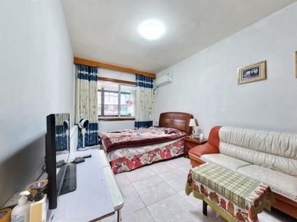 北京东门街89号院3室2厅130.09平低楼层/共7层