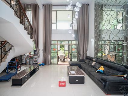 江门骏景湾豪庭(蓬江)4室2厅210.25平低楼层/共22层