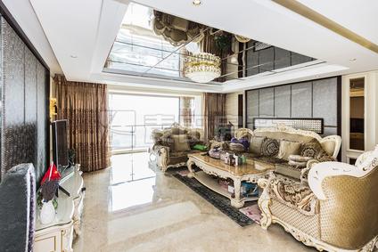 北京世茂宫园2室1厅186平高楼层/共30层