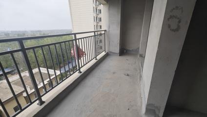 北京鸿扬翰林世家3室2厅100平高楼层/共13层