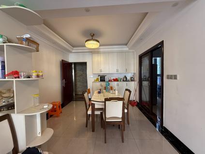 北京利好天成4室2厅136平中楼层/共32层