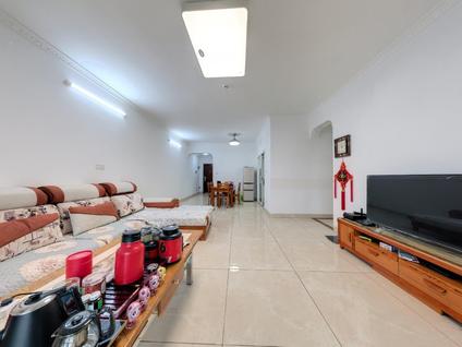 海口蓝城印象4室2厅132.39平高楼层/共26层