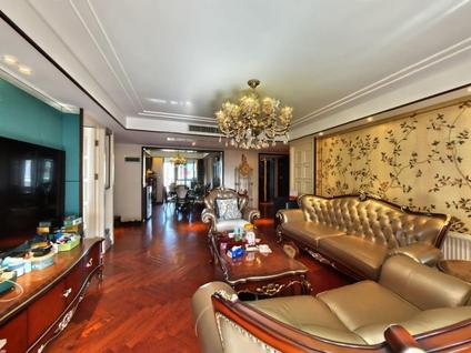 武汉银湖翡翠(三期)4室2厅169.02平中楼层/共28层