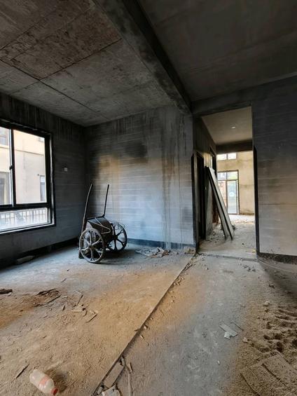 梧州海骏达浅水湾3室2厅114平低楼层/共28层