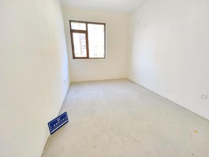 青岛碧海方舟3室1厅137.76平中楼层/共8层