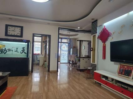 北京公安小区3室2厅135平中楼层/共6层