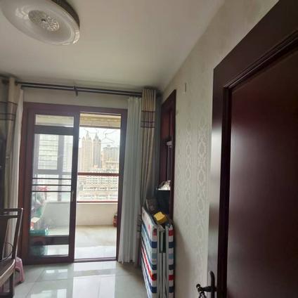 北京宏宇城(A区)4室2厅158平高楼层/共26层