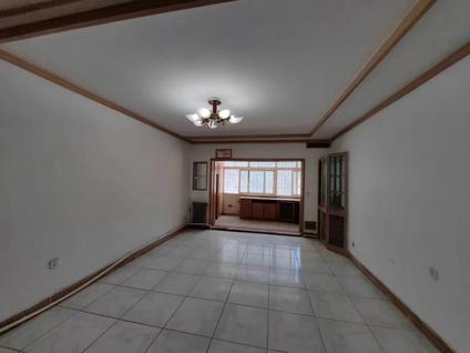 北京外运小区3室1厅87平低楼层/共6层