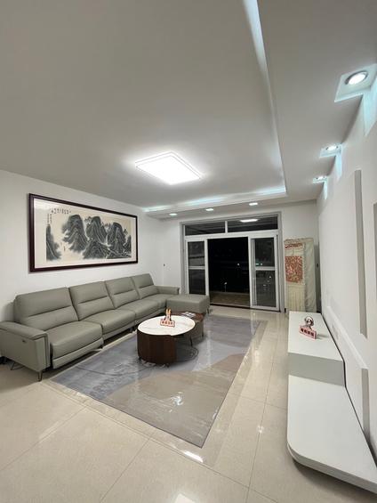 河源长鸿花园4室2厅138平低楼层/共26层