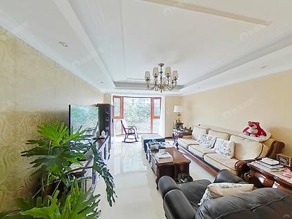 上海东方金门花园4室2厅175.16平低楼层/共35层