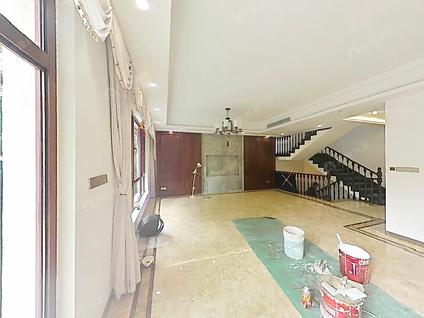 上海俐马花园5室3厅271.6平低楼层/共3层