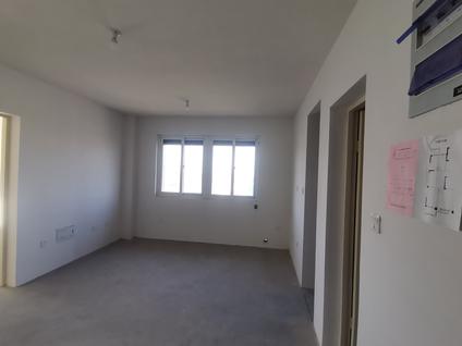 北京景明花苑2室2厅95平高楼层/共8层