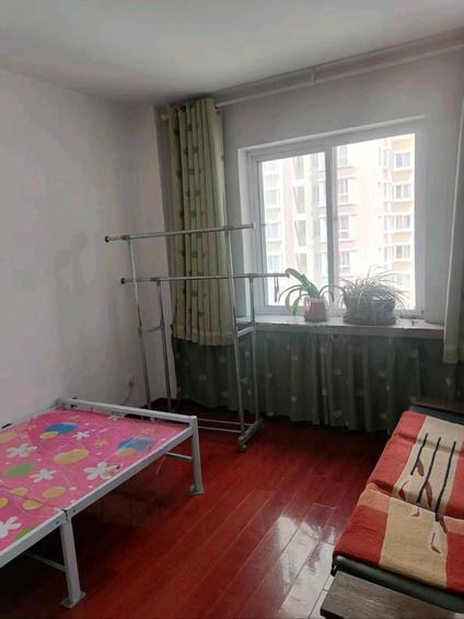 北京山水新城2室2厅92平低楼层/共26层