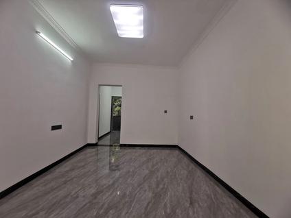 北京石家庄2室2厅70平低楼层/共7层