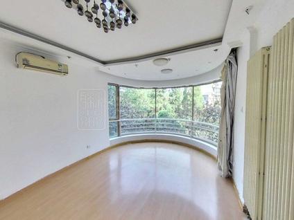 北京珠江骏景(中区)3室2厅161.37平低楼层/共24层