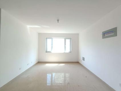 北京鑫亚公司家属院3室2厅118平中楼层/共18层