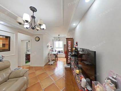 上海东元坊住宅小区2室1厅70.22平低楼层/共30层