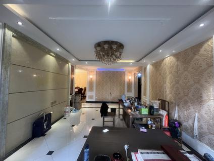 北京恒大名都4室2厅168平低楼层/共33层