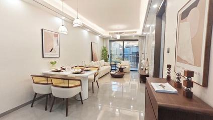 北京冠永凤凰城2室1厅67平高楼层/共8层