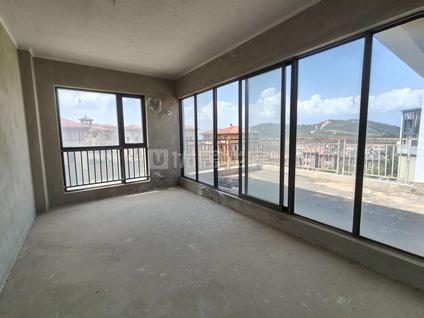 北京苍洱路苑小区5室3厅240平低楼层/共1层