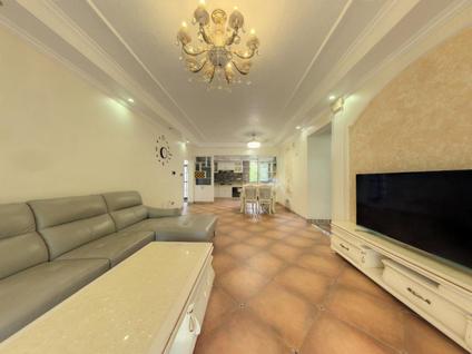 海口紫园D区3室2厅121.41平低楼层/共12层