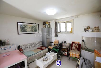 北京马场别墅2室1厅30.68平低楼层/共3层